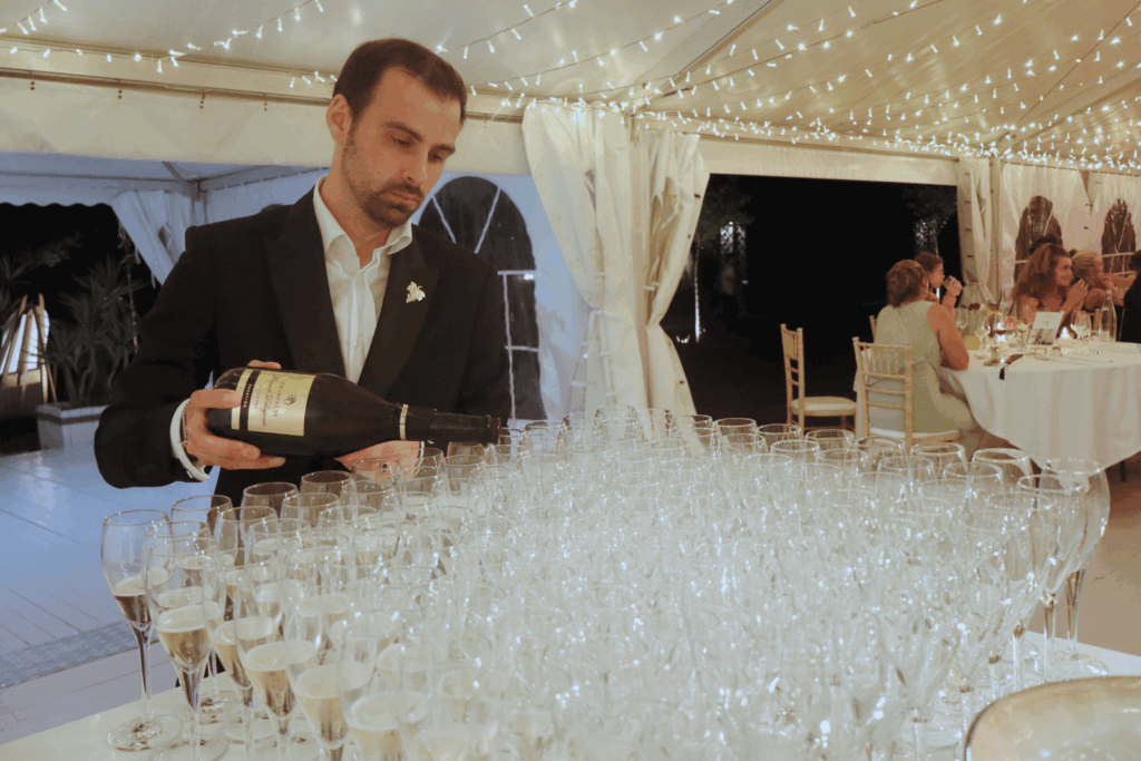 Coordination du service sommellerie lors du mariage du 13 juillet 2025 à l’Espace Beltane – Prestation assurée par l’agence Arthéo